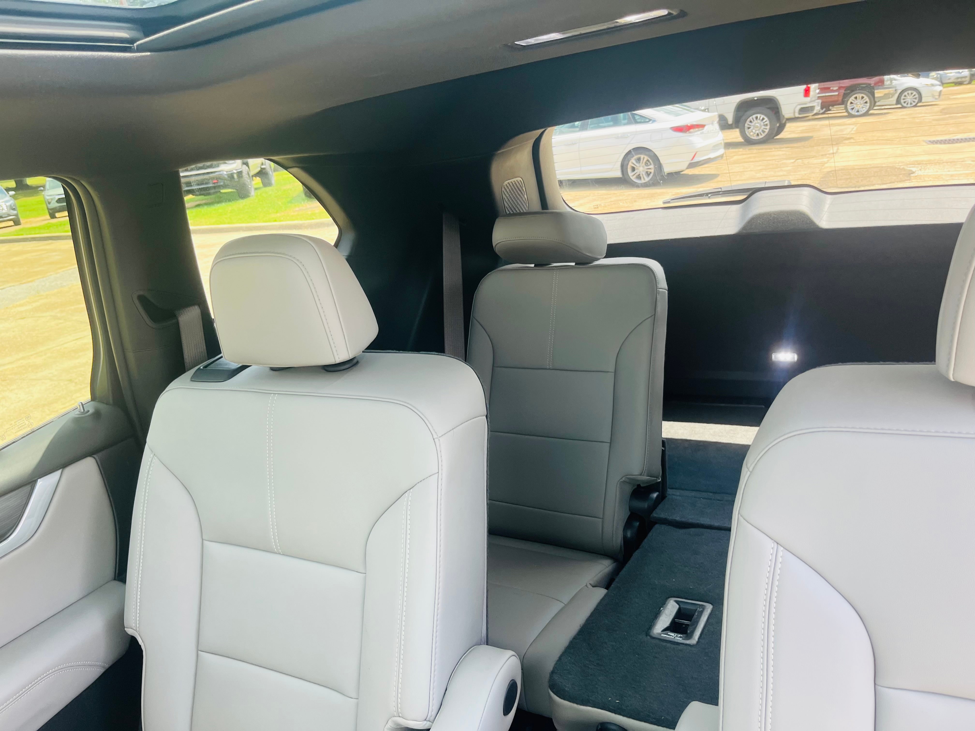 2024 GMC Acadia Elevation