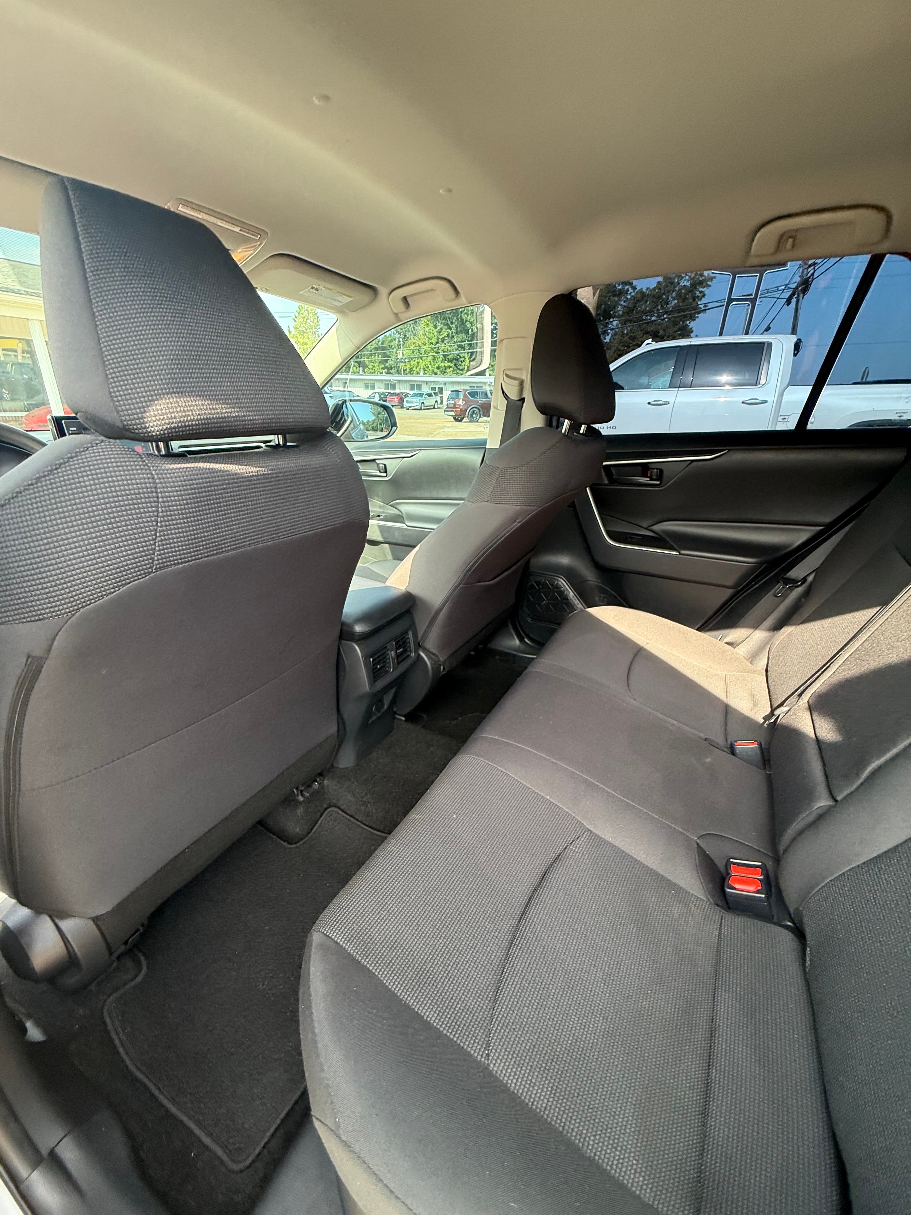 2019 Toyota RAV4 Hybrid LE