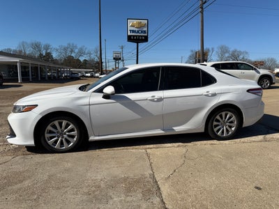 2020 Toyota Camry LE