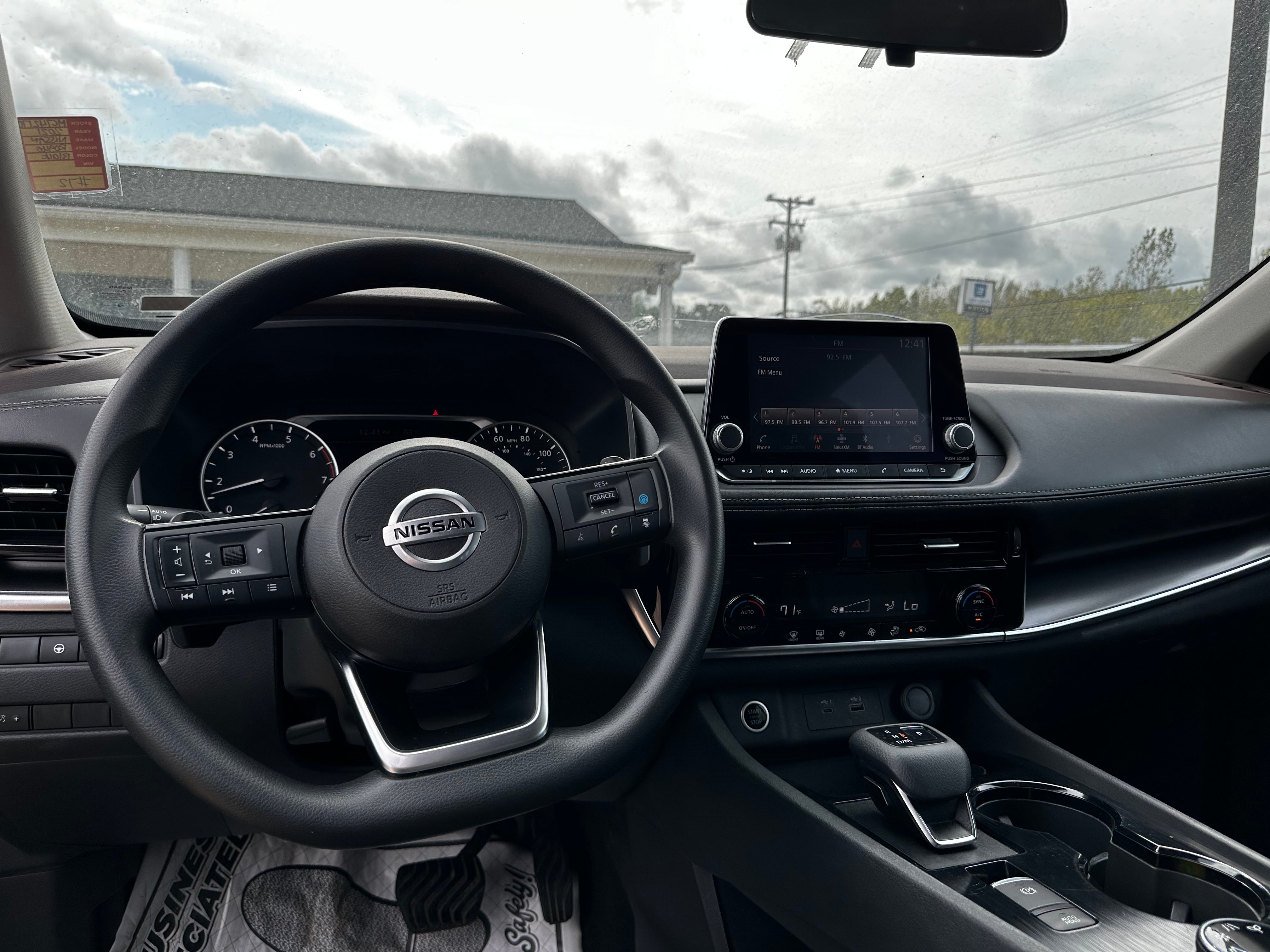 2021 Nissan Rogue SV